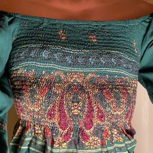 Angie Off the shoulder crop top